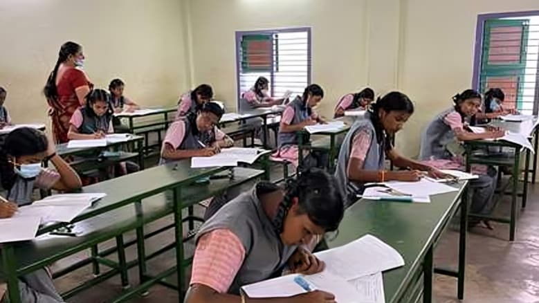 தமிழ்நாடு பள்ளிகளுக்கான அரையாண்டு தேர்வு அட்டவணை வெளியீடு – 6 முதல் 12 ஆம் வகுப்பு வரை
