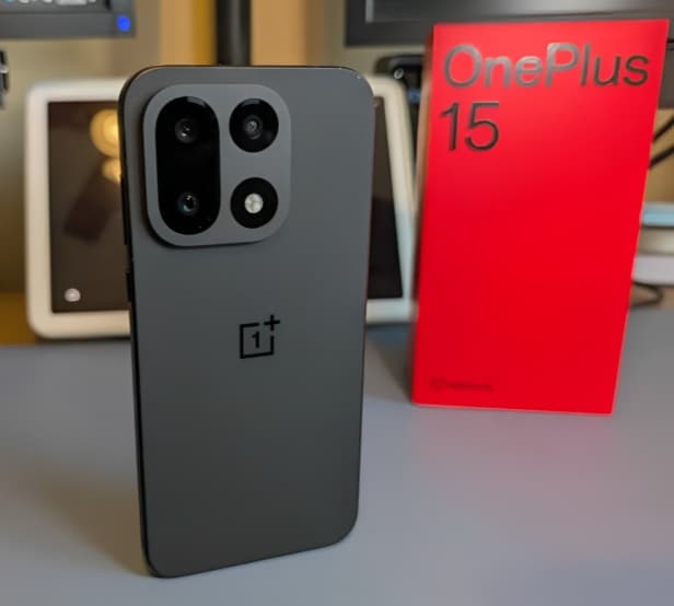 OnePlus 15 Review: A Refreshed Design and Smarter User Experience Mark a New Direction