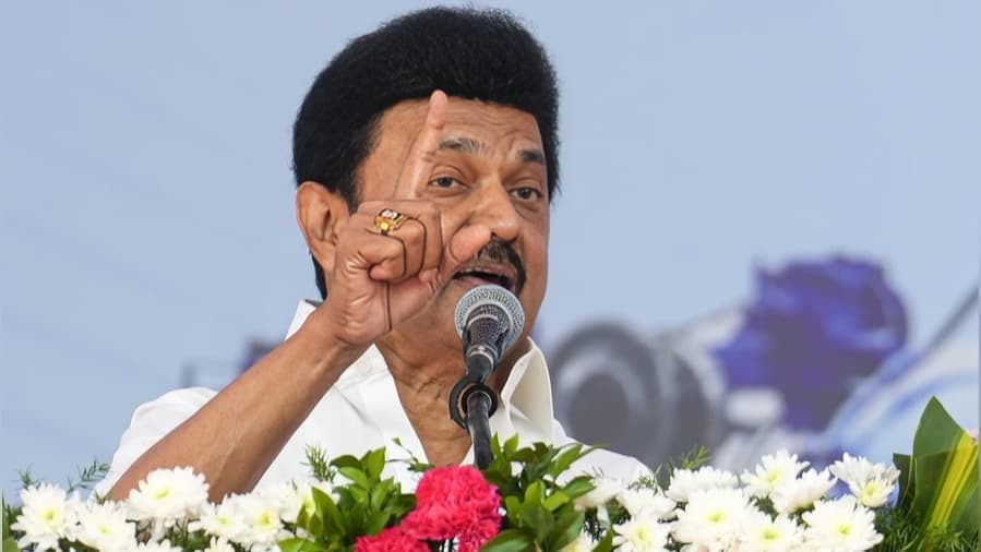 TN CM Stalin Vows to Amend Constitution to Fix Governors’ Tenure