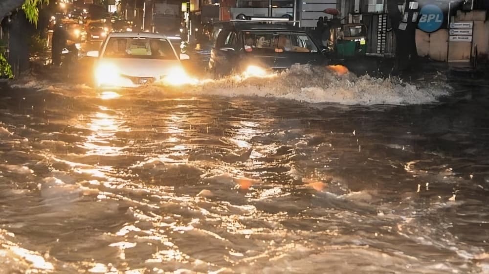 Heavy Rainfall Disrupts Life in Thirumullaivoyal Area of Avadi Municipality