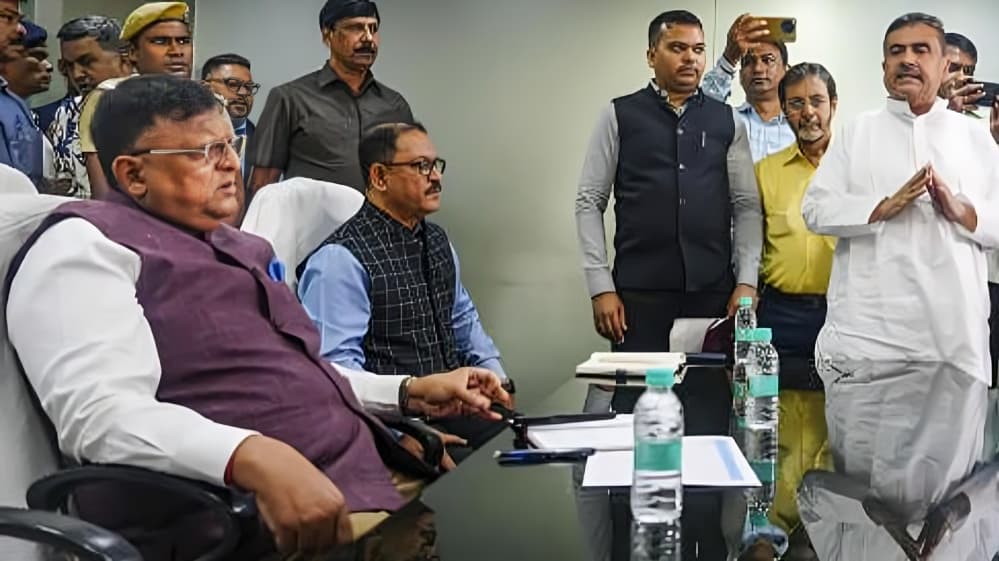 Bengal BLOs Directed to Re-verify Voter Forms, Remove Dead or Absent Voters by December 11