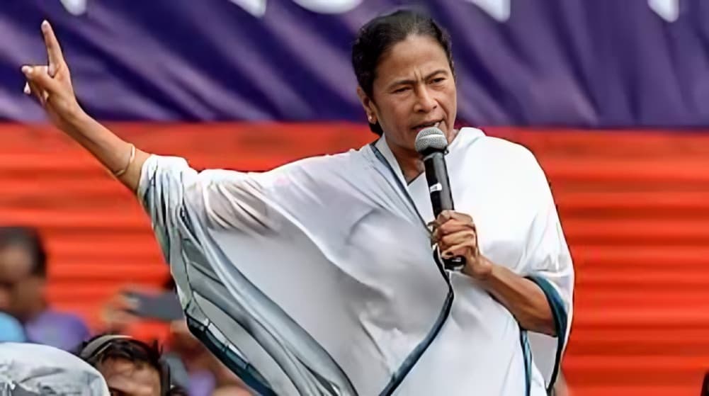 CM Mamata Banerjee Accuses BJP of Ignoring Contributions of Bengal Icons
