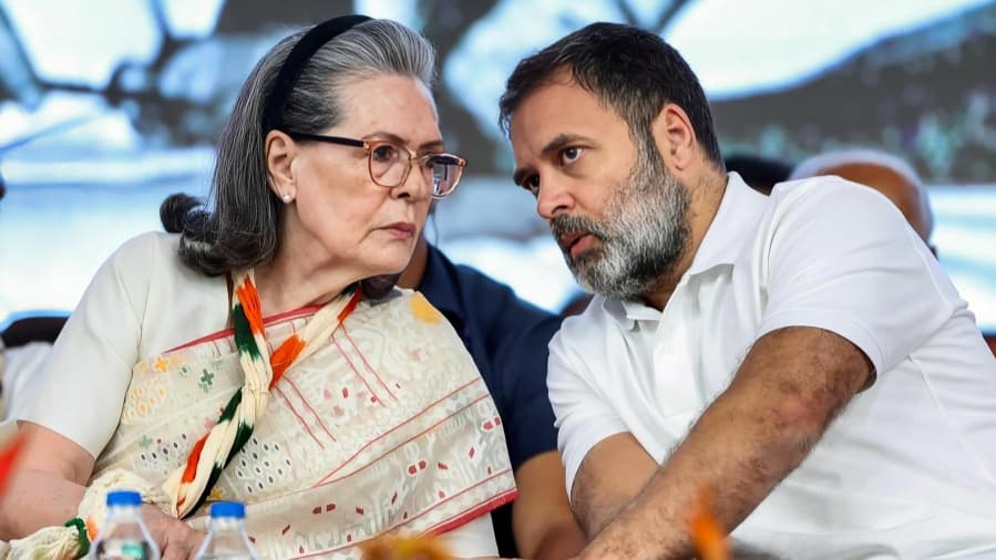 Delhi Court Issues Notice to Sonia Gandhi Over Electoral Roll Complaint