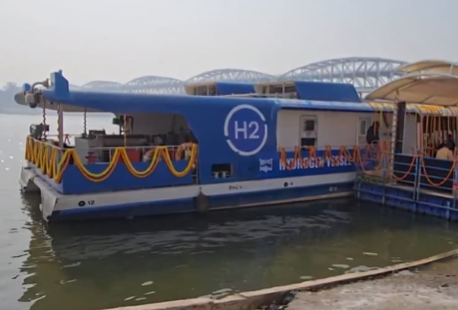 Varanasi Becomes First City in India to Launch Hydrogen Water Taxi Service