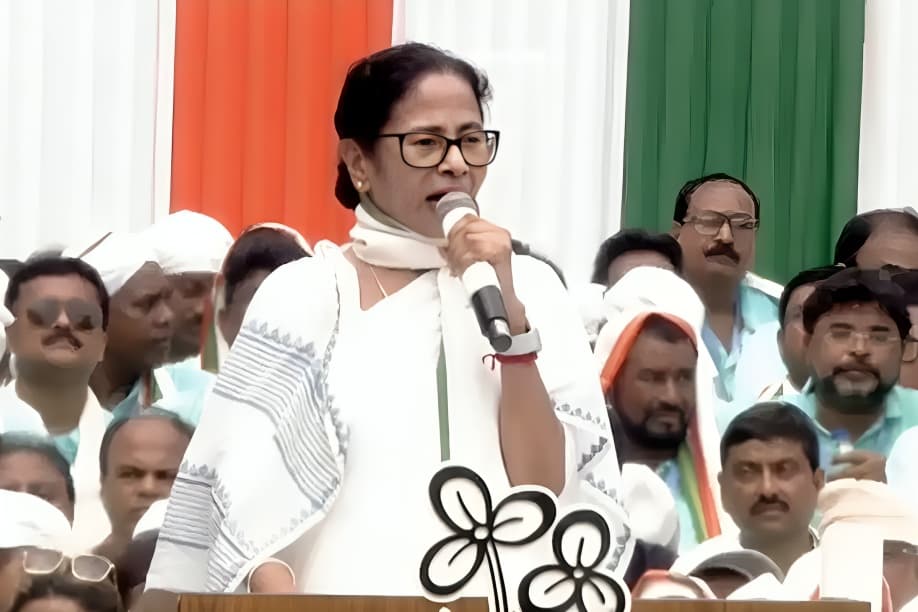 Bengal CM Mamata Banerjee States She Has Not Filled SIR Enumeration Form