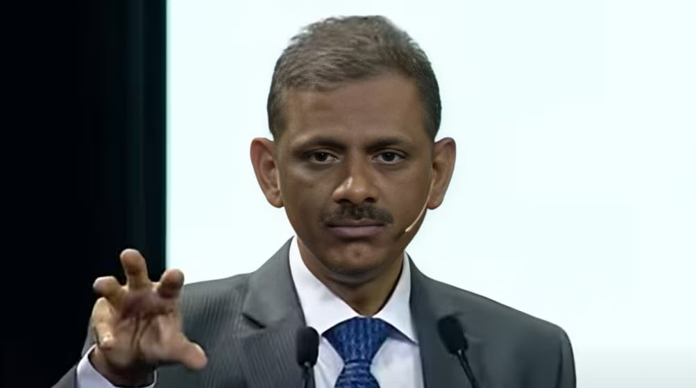 Macro-Economic Stability Key to Attracting Investment, Says IDFC First Bank CEO at India Economic Conclave
