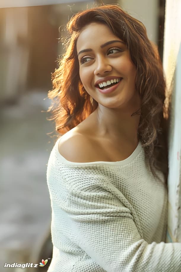 Nivetha Pethuraj Reviews The Girlfriend, Shares Thoughts on Relationships