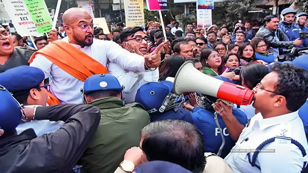 BLOs Protest in West Bengal Over App Changes and Increased Workload