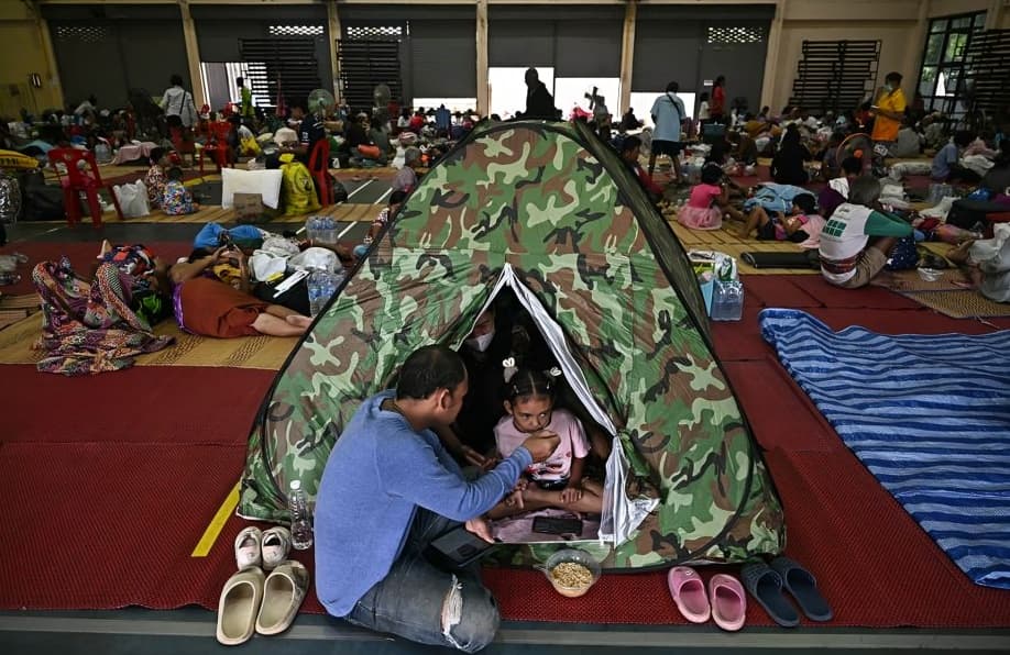 Thailand-Cambodia Border Clashes Displace Nearly One Million Civilians