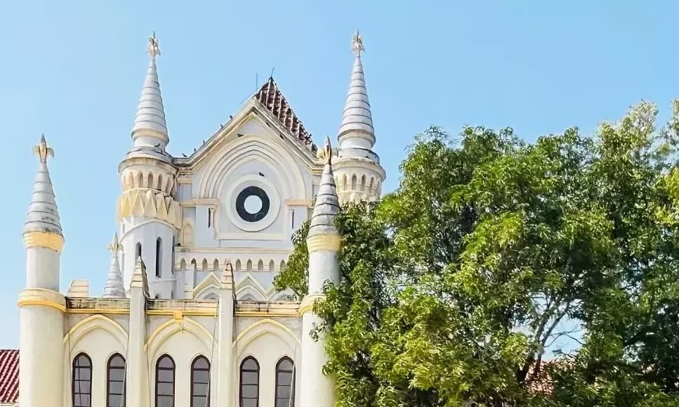 MP High Court Denies MTP for 16-Year-Old Rape Survivor as She Wishes to Keep Baby