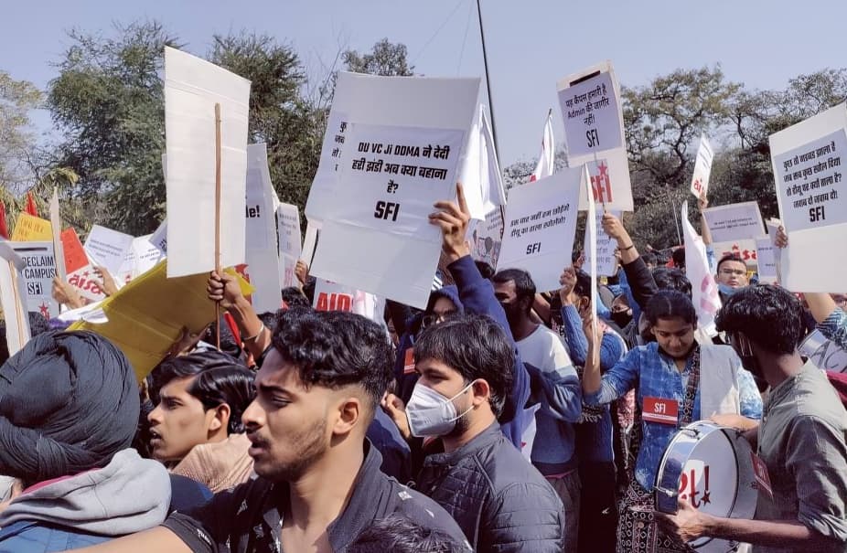Delhi University Removes ‘Walls of Democracy’ Ahead of Student Activism
