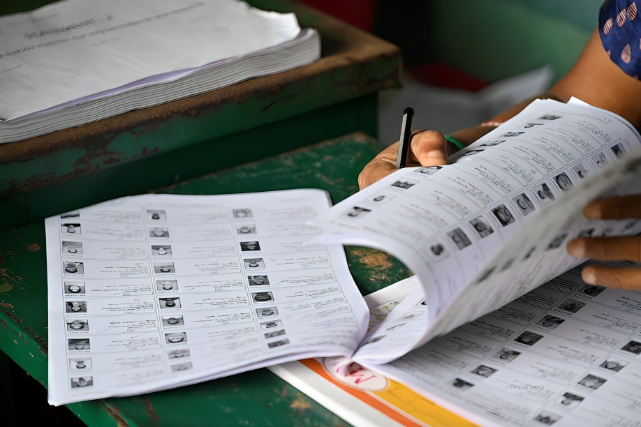 வாக்காளர் பட்டியல் திருத்தம்: Form 6, 7, 8 எதற்கு? ஜனவரி 24, 25 தேதிகளில் சிறப்பு முகாம்