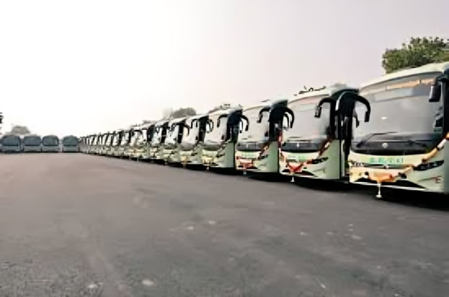 வார இறுதி நாட்களை முன்னிட்டு அரசு போக்குவரத்து கழகம் சிறப்பு பேருந்துகள் இயக்கம்