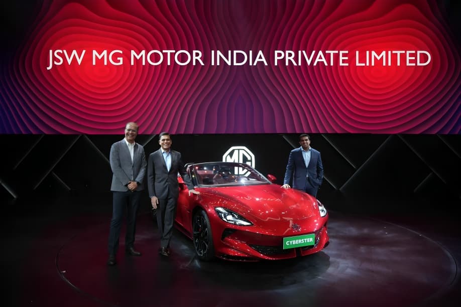 JSW Motors Unveils EV and Hybrid Strategy as It Enters India Automobile Market