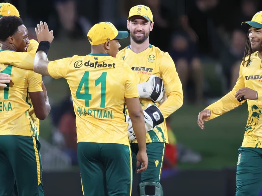 New Zealand Set 175 Target Against South Africa in Second T20 Conway Leads with Half Century