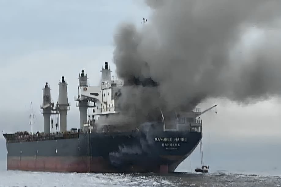 Scrapped Vessel Reportedly Reused to Transport Cargo Through Strait of Hormuz