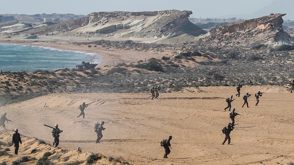 Iran Signals Willingness to Negotiate with US as Strait of Hormuz Deadline Extended