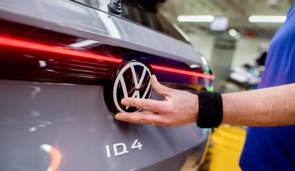 Volkswagen in talks to produce air defence components raises legal and ethical questions