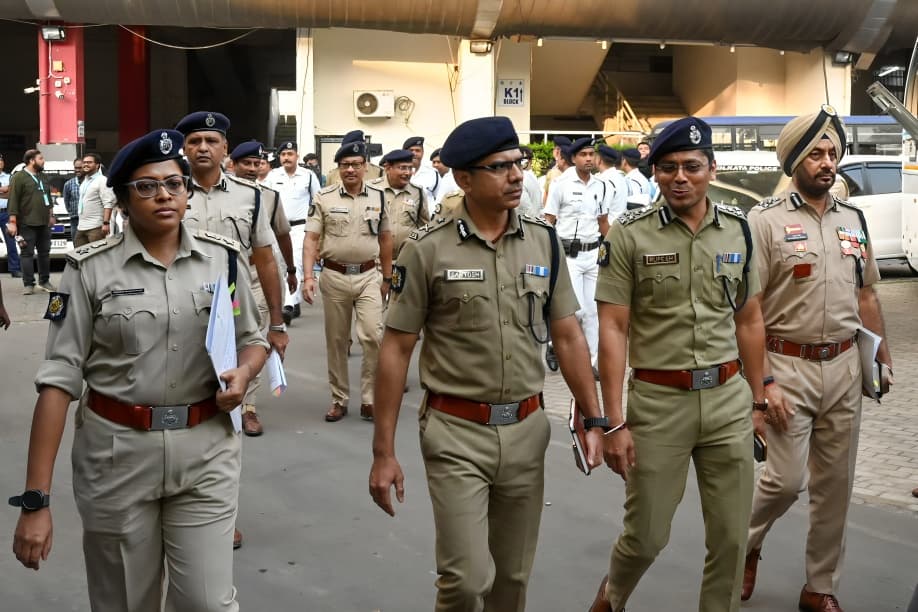 Election Commission Transfers 173 Police Officers in West Bengal Ahead of Assembly Elections