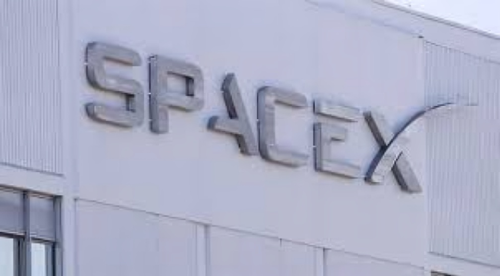 SpaceX Moves Closer to Public Listing Plans Roadshow Expected in June