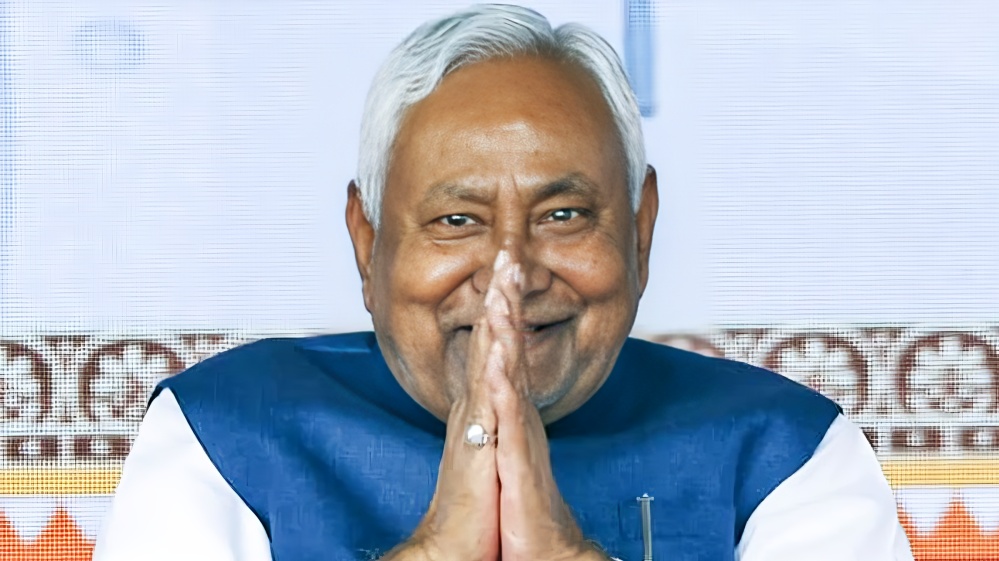 பிகார் முதலமைச்சர் நிதீஷ் குமார் மாநிலங்களவை உறுப்பினராக பதவியேற்பு