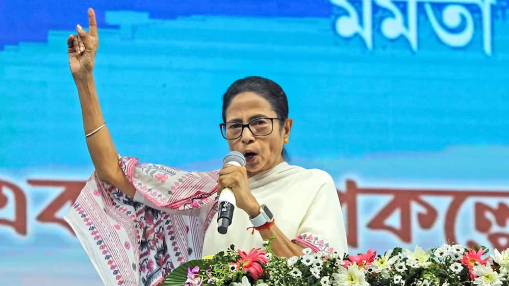 Mamata Banerjee Leads Community Outreach in Bhabanipur Criticizes BJP Over Voter List Concerns