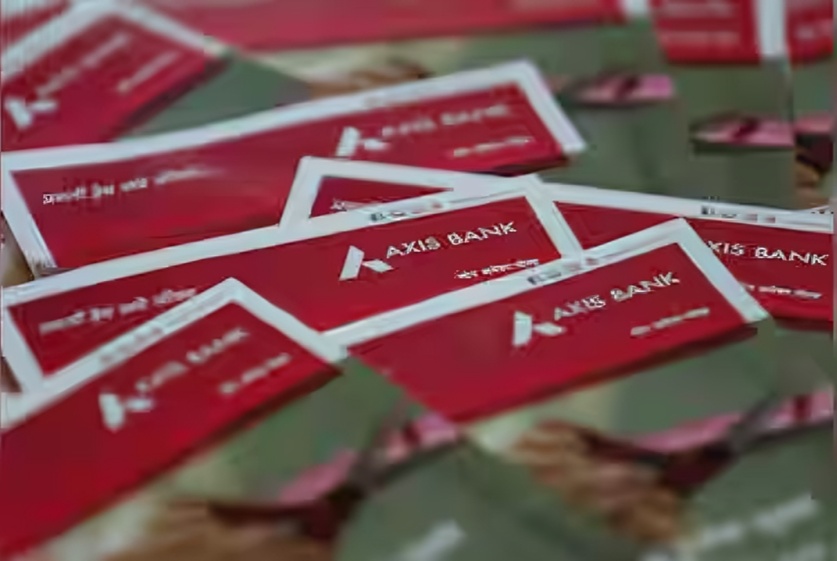 Axis Bank Reports Stable Net Profit of Rs 7071 Crore Declares Dividend for Shareholders