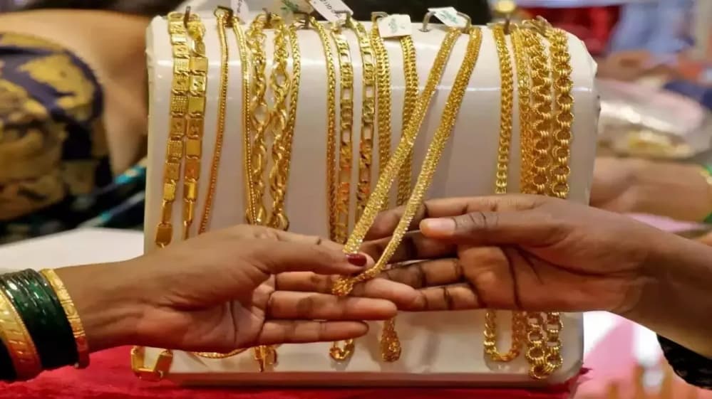 Gold Prices Fall Sharply on April 27 Check Latest 24K 22K 18K Rates Across Major Indian Cities