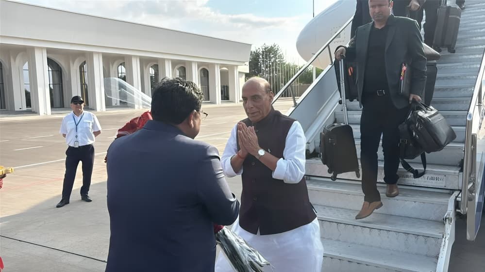 Rajnath Singh Highlights Strong Anti Terror Stand at SCO Defence Ministers Meeting
