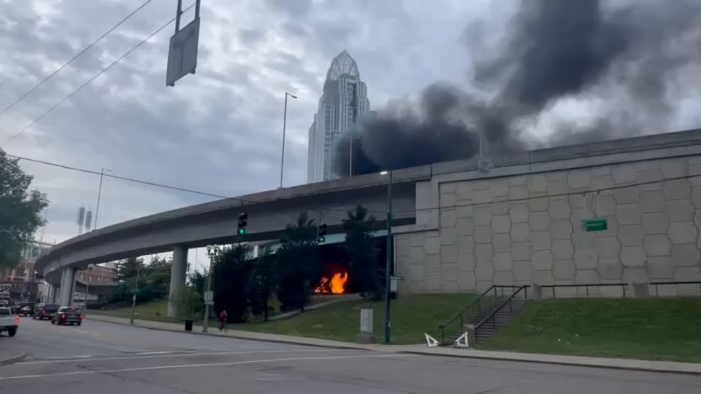 Truck Crash on I 71 in Cincinnati Triggers Major Fire Near Heritage Bank Center Traffic Affected