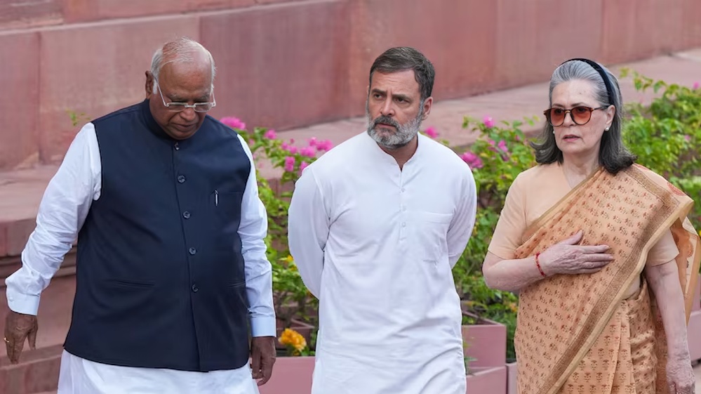Congress Leadership Holds Wider Consultations on Kerala Chief Minister Selection