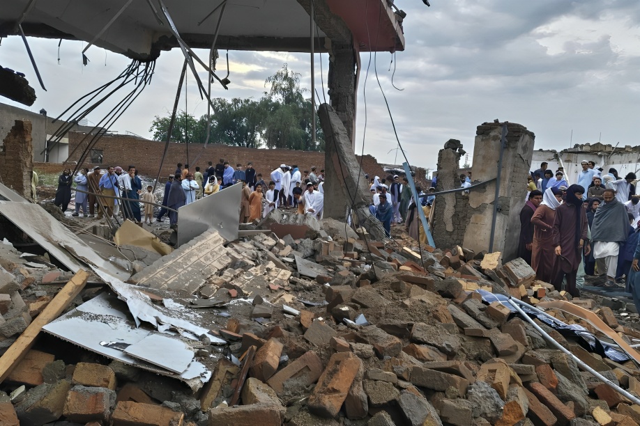 Seven Killed and Several Injured in Market Blast Near Pakistan Afghanistan Border