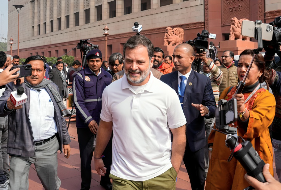 Rahul Gandhi Criticises PM Modi Over Adani Issue and India US Trade Discussions