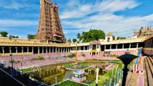 மதுரை மீனாட்சி அம்மன் கோவில் அருகே இளைஞர் குத்திக்கொலை; சட்டம் ஒழுங்கு குறித்து அரசுக்கு எதிர்க்கட்ச
