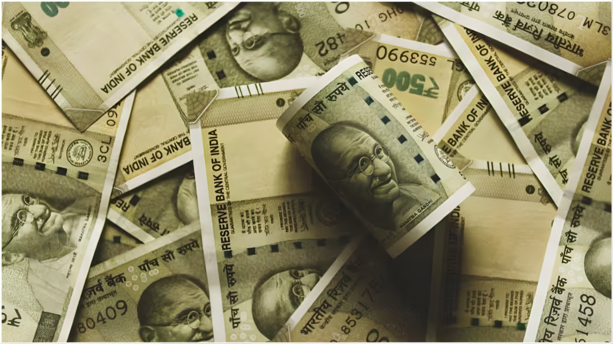 Government Plans Rs 10000 Crore LIC Stake Sale Next Month Amid Market Reaction