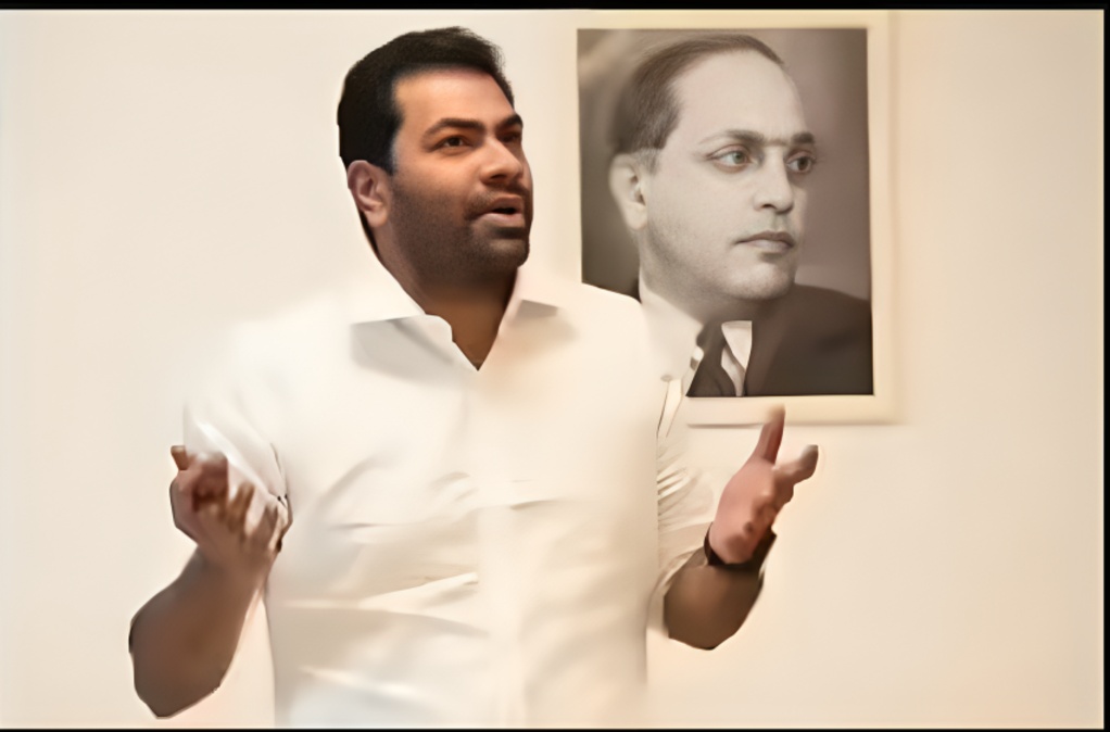 விளையாட்டுத்துறை அமைச்சர் மற்றும் கூடைப்பந்து கூட்டமைப்பு தலைவர் பதவிகள் குறித்து அதிமுக கேள்வி