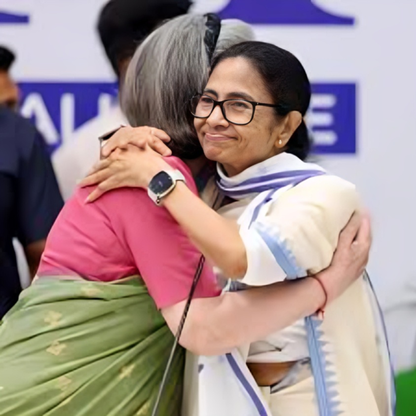 சோனியா காந்தியுடன் மம்தா பானர்ஜி சந்திப்பு இந்தியா கூட்டணி ஆலோசனைகள் குறித்து பேச்சுவார்த்தை