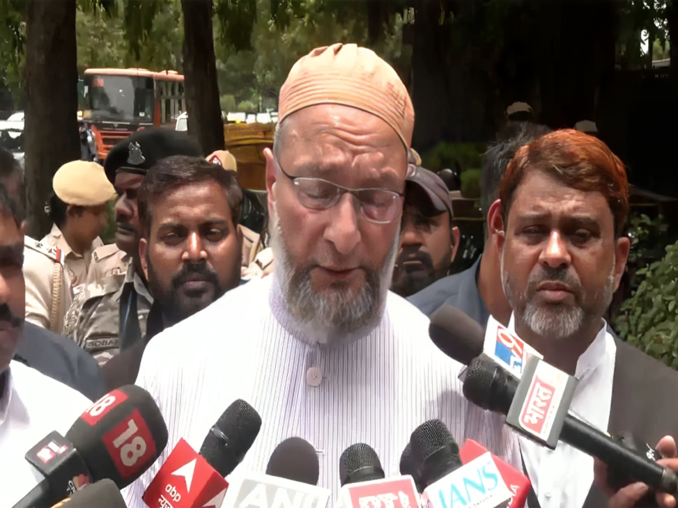 Owaisi Raises Concerns Over ECI's Logical Discrepancy Category in Voter List Revision Exercise