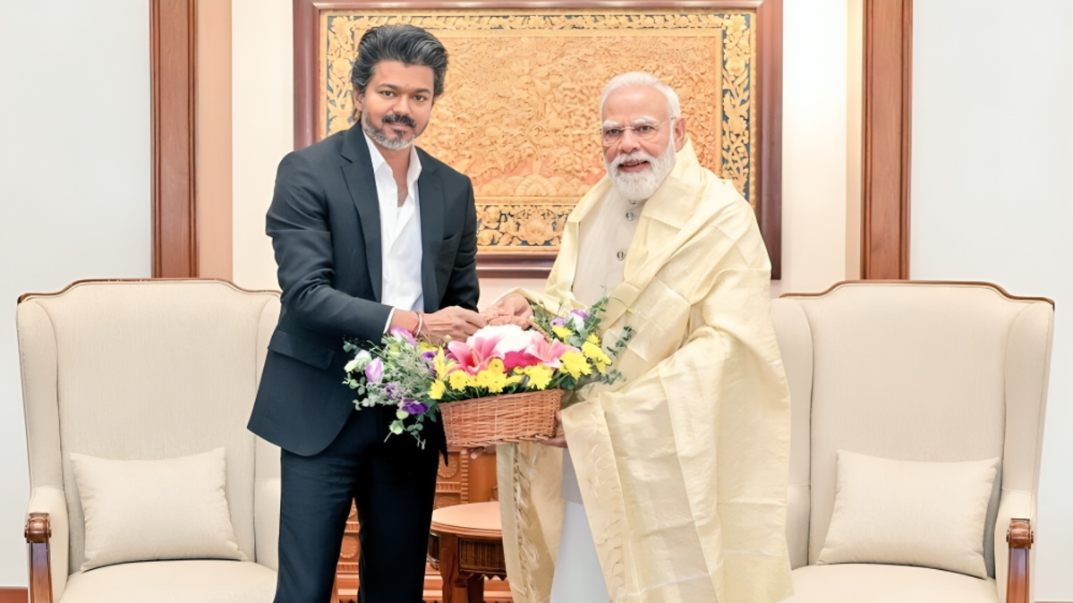 டெல்லியில் முதலமைச்சர் விஜய் மற்றும் டி ராஜா சந்திப்பு தமிழக அரசியலில் புதிய கூட்டணி விவாதம் தீவிரம்
