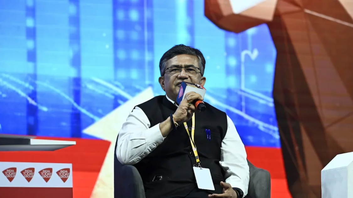 NSE CEO Ashish Chauhan Encourages Startups and MSMEs to Consider Stock Market Listing for Business G