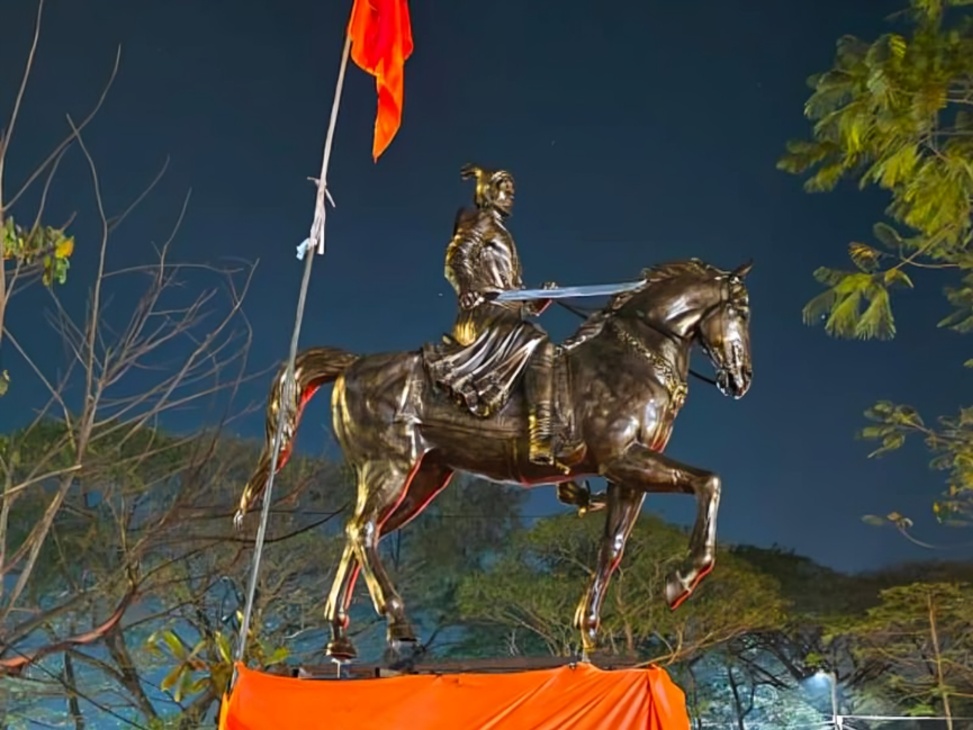 Supreme Court Declines to Interfere in Bombay High Court Order on Shivaji Statue in Goa