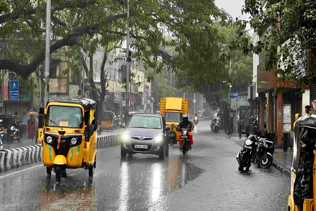 சென்னை மற்றும் புறநகர் பகுதிகளில் கனமழை வெயிலின் தாக்கம் தணிந்து மக்கள் நிம்மதி