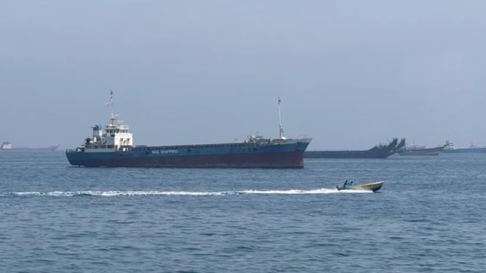 Report Claims Iranian Officials Privately Told Trump Advisers Strait of Hormuz Vessel Attack Was a M