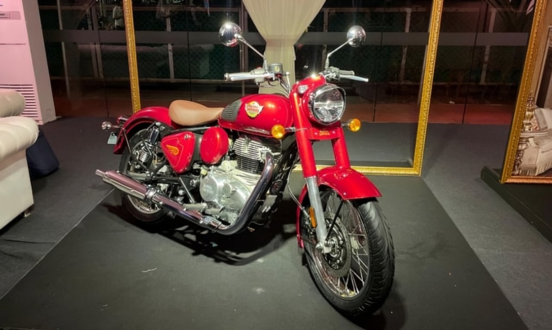 2026 Royal Enfield Classic 350 Unveiled with Feature Updates, Here Are the Price, Mileage, Colours a