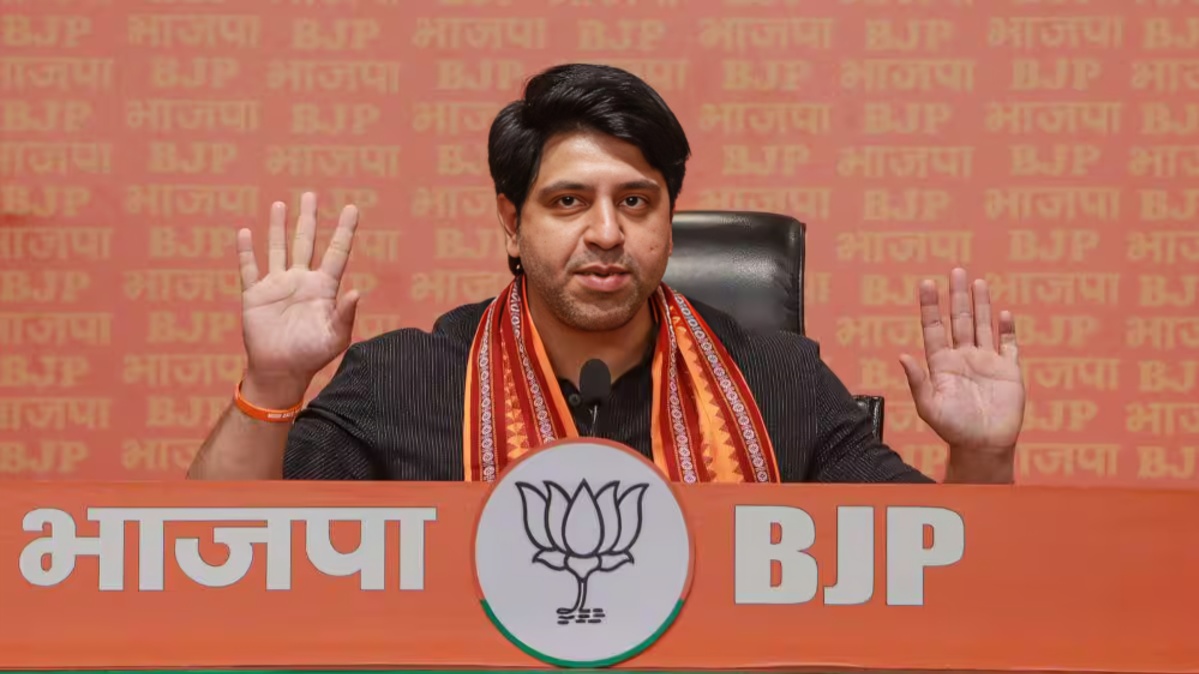 Shehzad Poonawalla Resubmits Resignation from BJP, Urges Party Leadership to Accept It