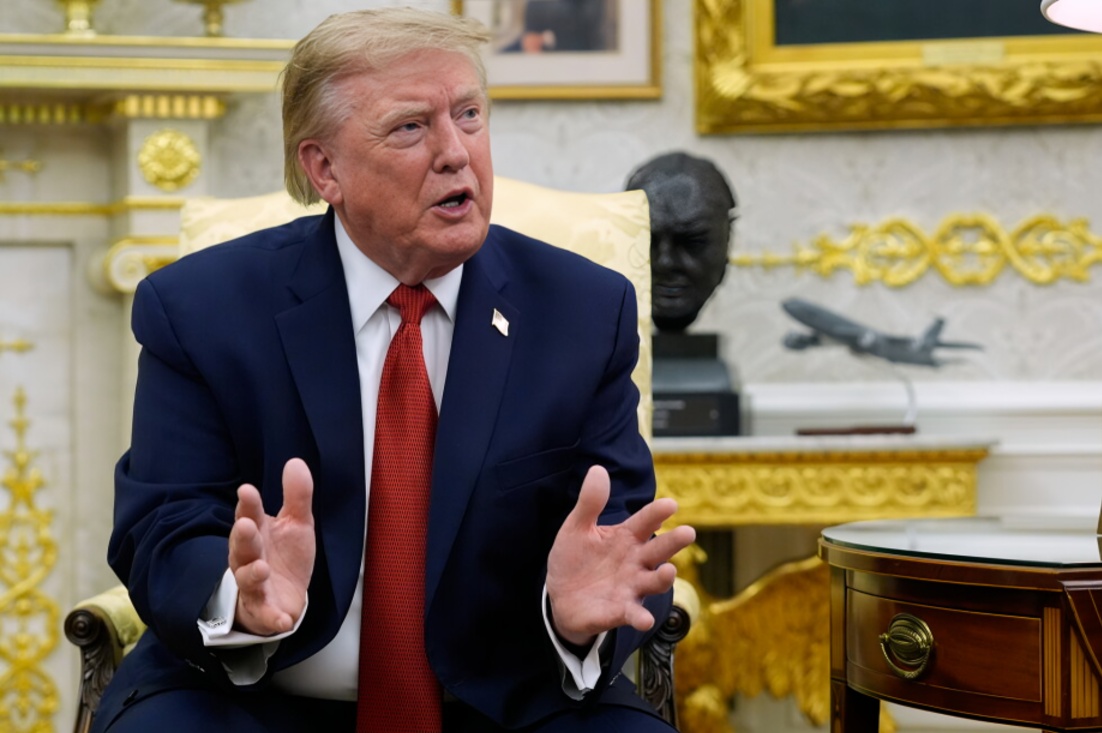 Trump Dismisses USS Abraham Lincoln Concerns as Fake News, Clashes With CNN Reporter