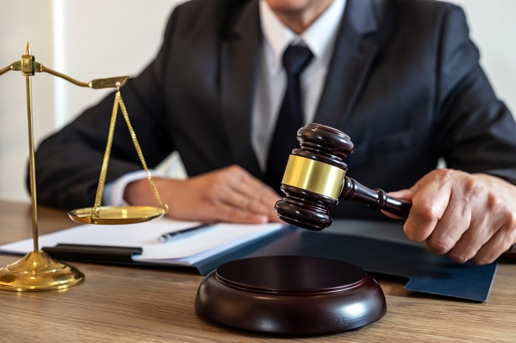 Supreme Court Slams Luxury Litigation, Imposes Rs 5 Lakh Cost on Each Litigant