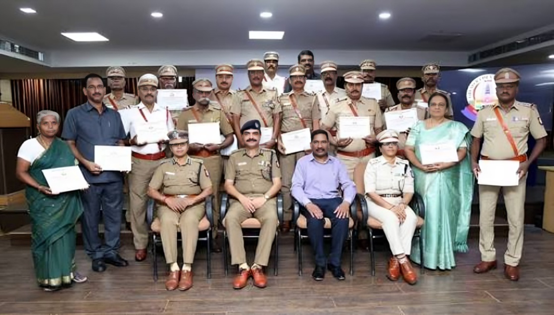 Retired Police Officers Congratulate Coimbatore Police Commissioner Dr N Kannan on Receiving Preside