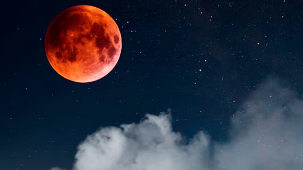 August 2026 Lunar Eclipse: Date, Time, Global Visibility and Why India Will Miss the Blood Moon