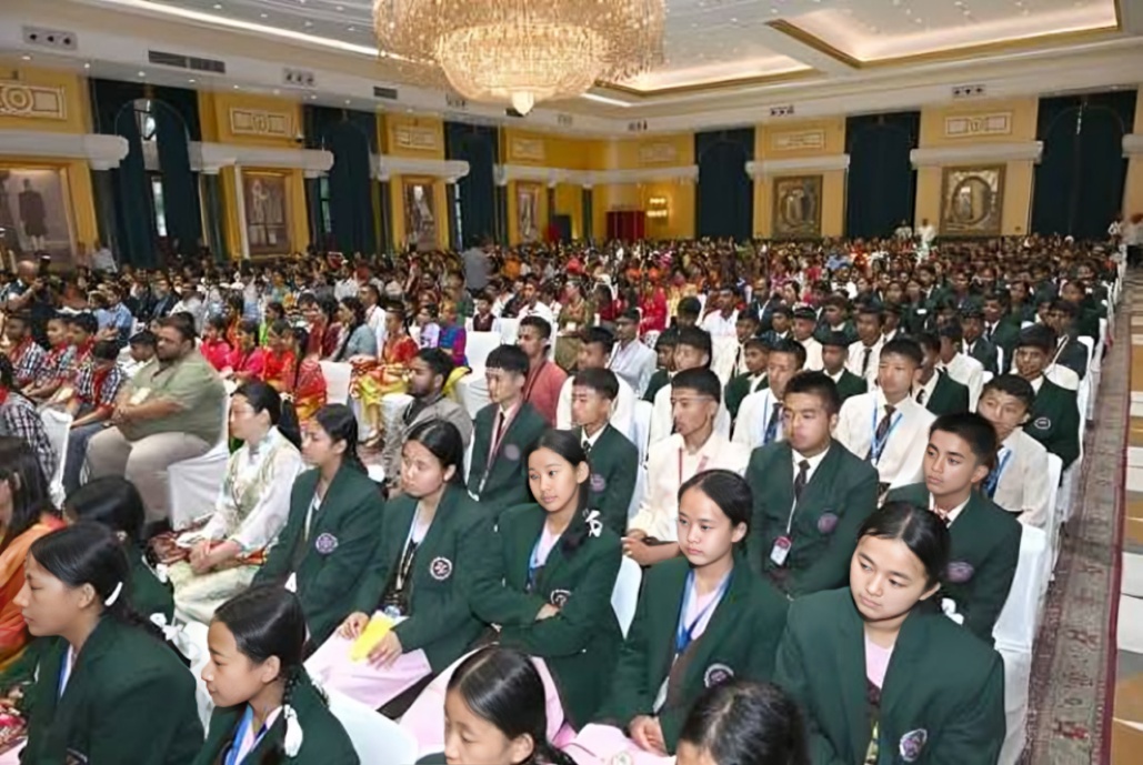President Droupadi Murmu to Meet Government School Students and Teachers at Rashtrapati Bhavan on Ra